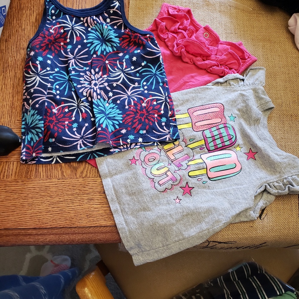 3 little girls shirts